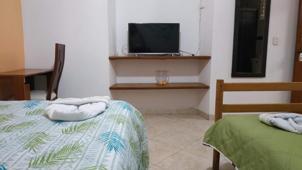 Hotel Dorado Real Фусагасуга Екстериор снимка