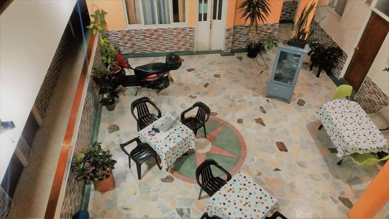 Hotel Dorado Real Фусагасуга Екстериор снимка