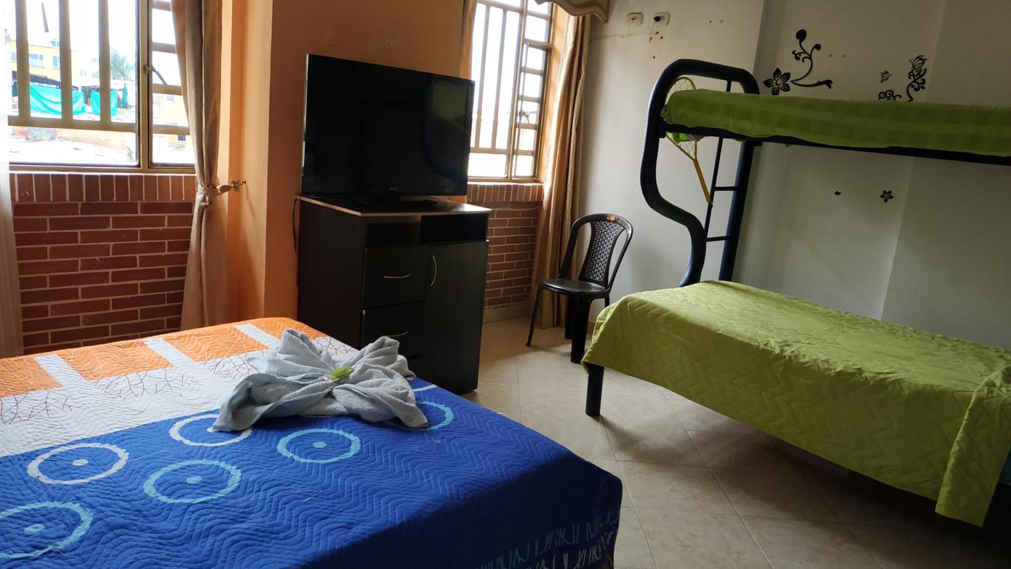 Hotel Dorado Real Фусагасуга Стая снимка