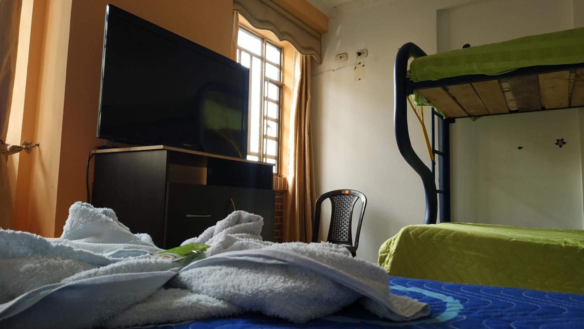 Hotel Dorado Real Фусагасуга Стая снимка